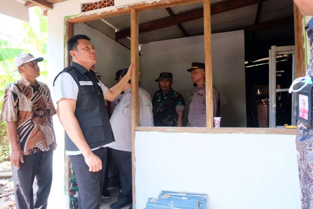 Bupati Sidoarjo Sidak Rumah Tak Layak Huni, Target 164 Unit Dibedah Tahun Ini