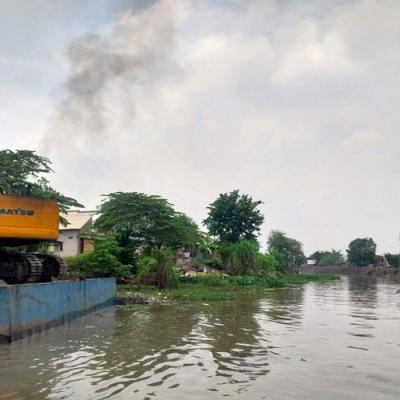 Bupati Subandi Tinjau Normalisasi Sungai Mbah Gepuk, Sembilan Alat Berat Diterjunkan
