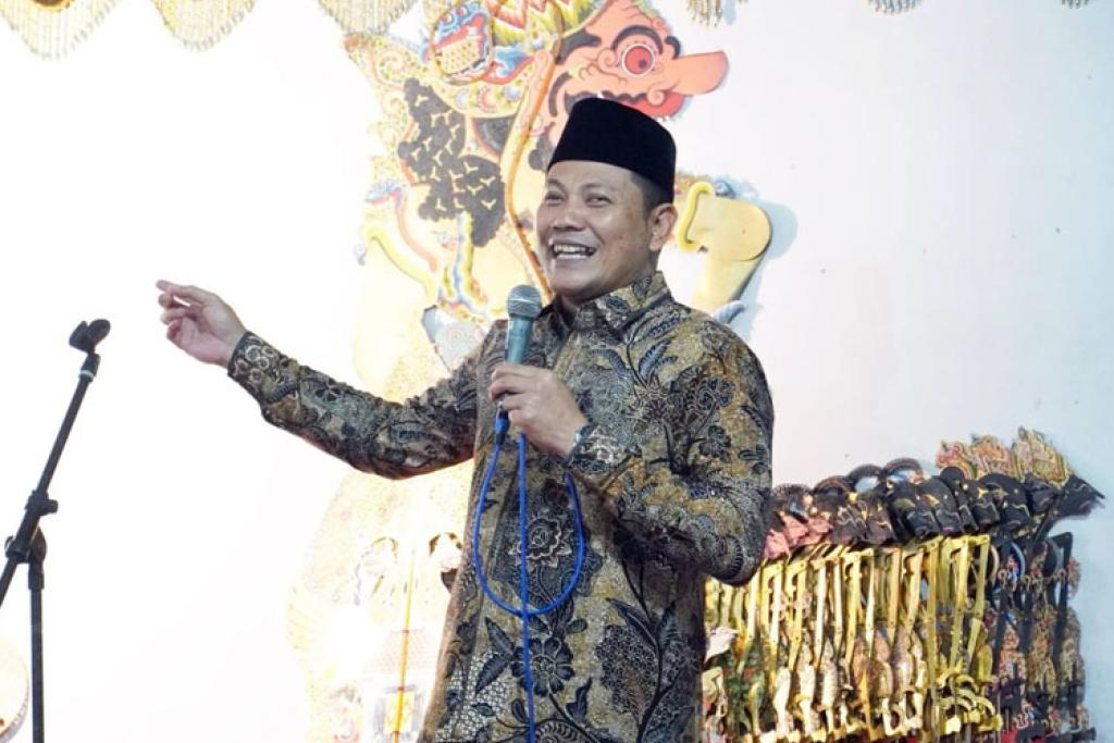 Meski Hujan, Warga Kloposepuluh Antusias Ikuti Sedekah Bumi Bersama Bupati