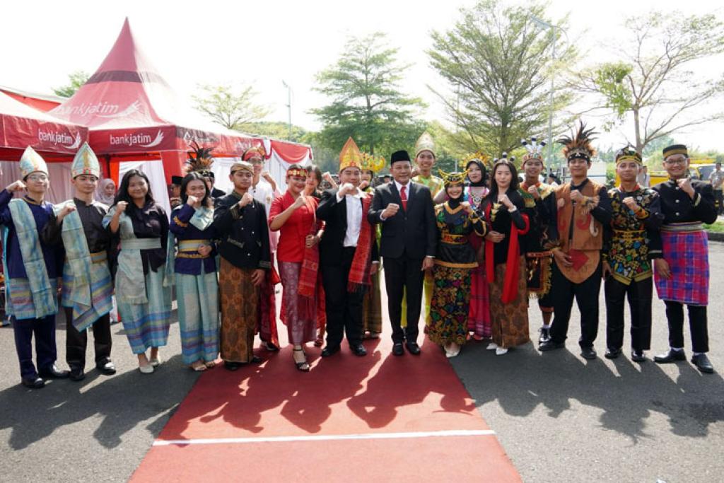 Bupati Sidoarjo Gelorakan Semangat Perjuangan di Hari Sumpah Pemuda ke-97