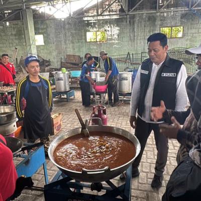 Pemkab Sidoarjo Dirikan Dapur Umum untuk Korban dan Relawan Ponpes Al-Khoziny