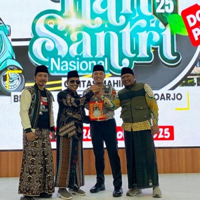Santri dan Polresta Sidoarjo Gelar Motoran Klasik Rayakan Hari Santri Nasional