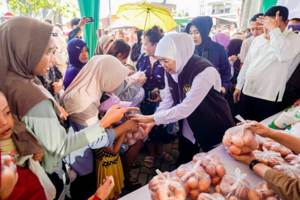 Khofifah Hadir di Sedati, Pastikan Pasar Murah Sembako Ringankan Warga Sidoarjo