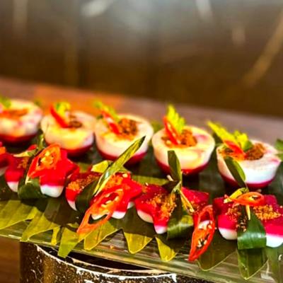 Kue Talam Merah Putih Jadi Ikon Spesial di Luminor Hotel Sidoarjo