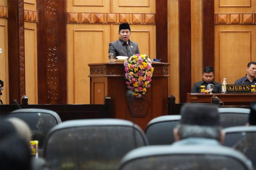 Fraksi Demokrat–NasDem Dukung Raperda Fasilitasi Pesantren di Sidoarjo