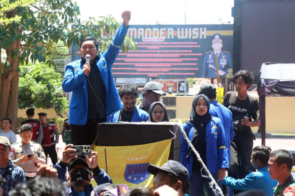 Tiga Kali Aksi Mahasiswa di Mapolresta Sidoarjo Berlangsung Kondusif dan Humanis