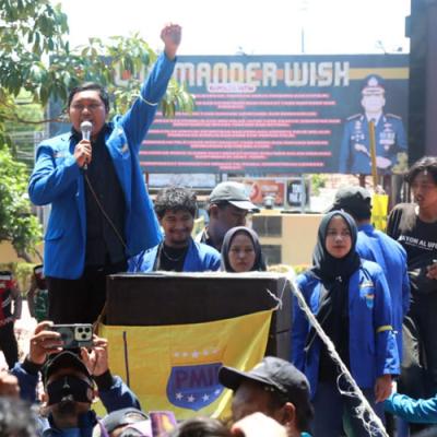 Tiga Kali Aksi Mahasiswa di Mapolresta Sidoarjo Berlangsung Kondusif dan Humanis