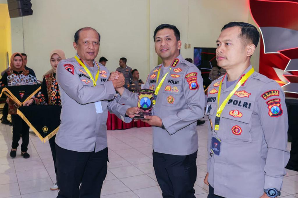Cemerlang Jaga Kamtibmas Polresta Sidoarjo Raih Penghargaan Kapolda Jatim
