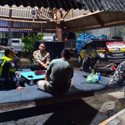 Polsek Wonoayu Galakkan Poskamling di Wonokasian, Warga Diminta Lebih Waspada