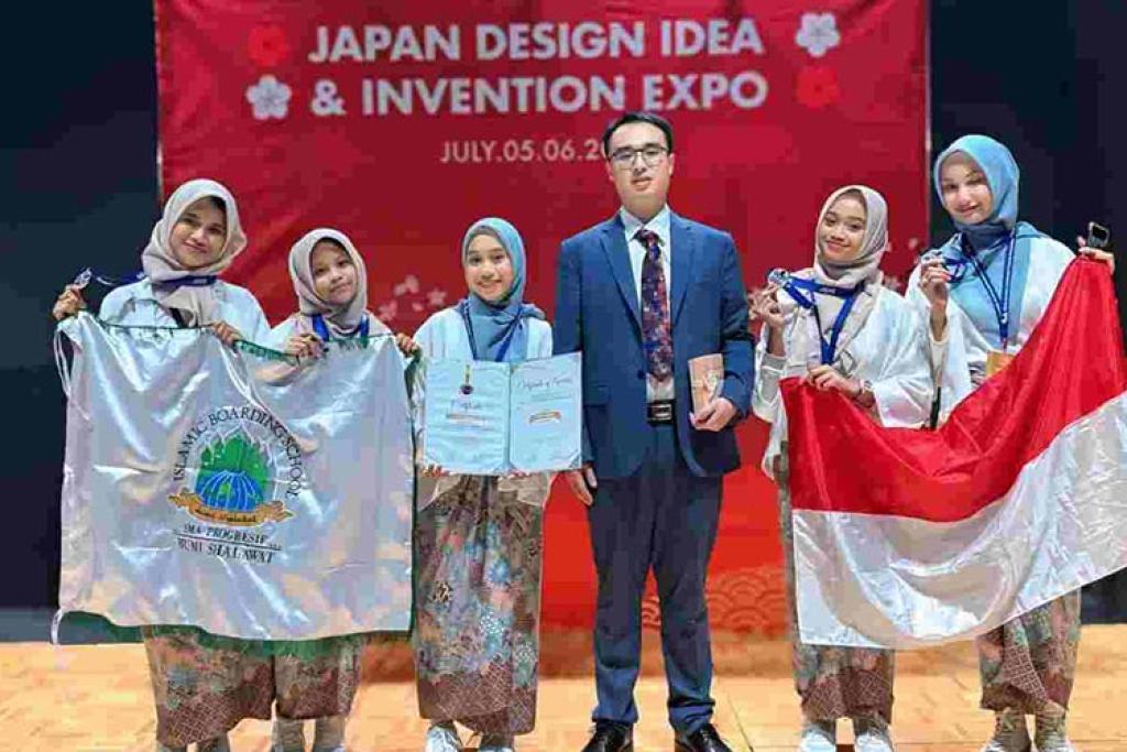 Siswa SMA Progresif Bumi Shalawat Raih Medali Perak di Jepang Lewat Inovasi Pemurni Udara