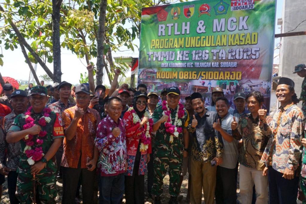 Wabup Mimik Idayana Sambut Brigjen TNI Farouk Pakar Tinjau TMMD Ke-126