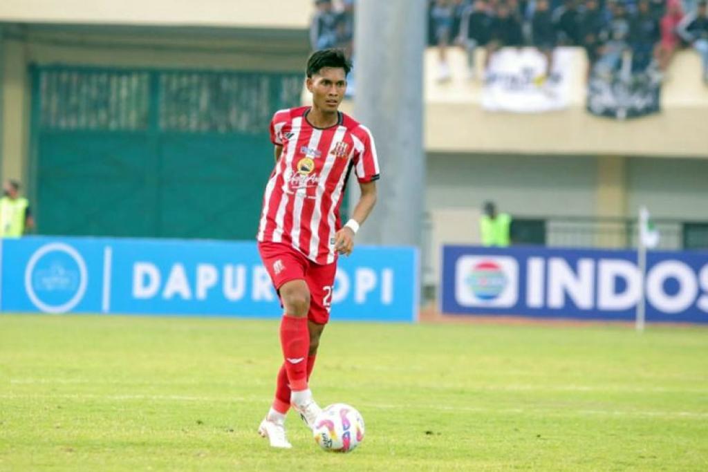 Kapten Deltras FC Rintis Bisnis Barbershop Jelang Pensiun
